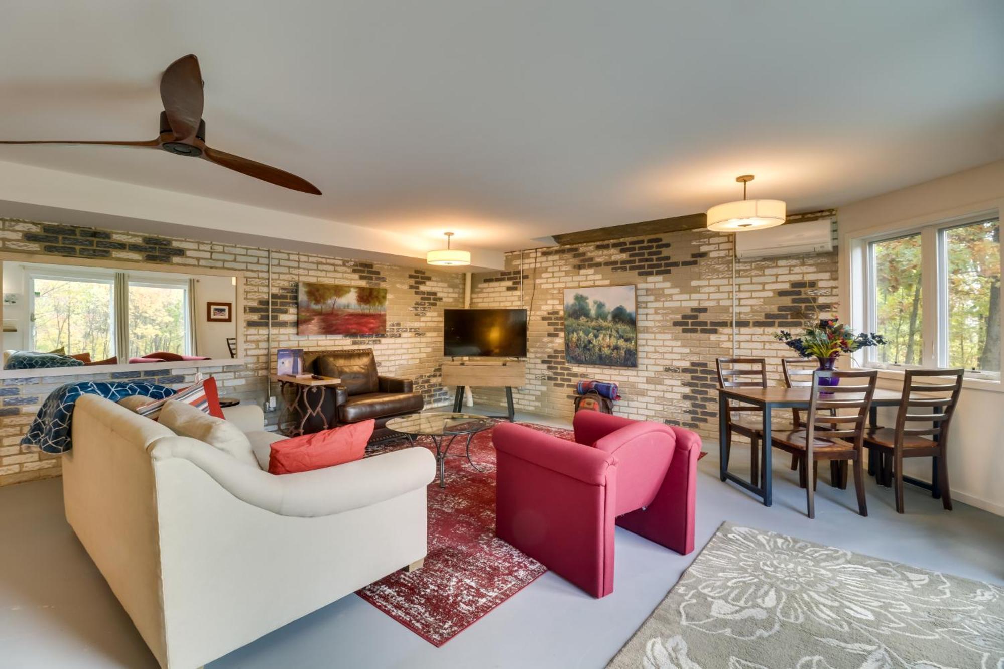 Renovated Studio On 5 Acres - Near Vineyards! Crozet エクステリア 写真